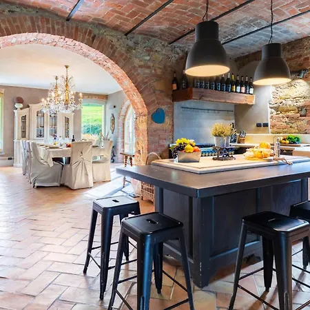 Cascina Moglia 8&1, Emma Villa *